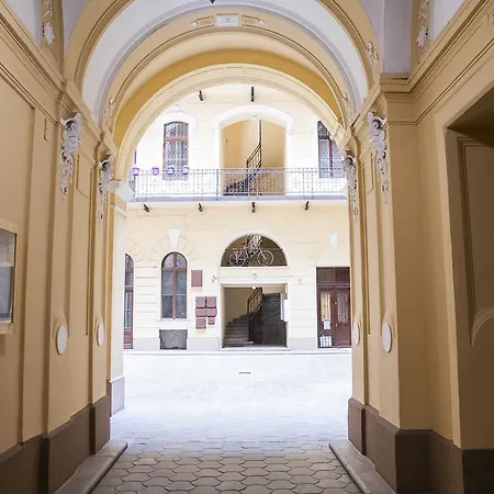 Junior Tower Apartament Budapeszt