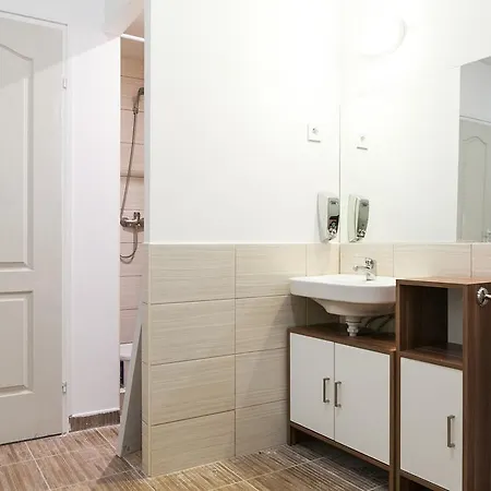 Junior Tower * بودابست